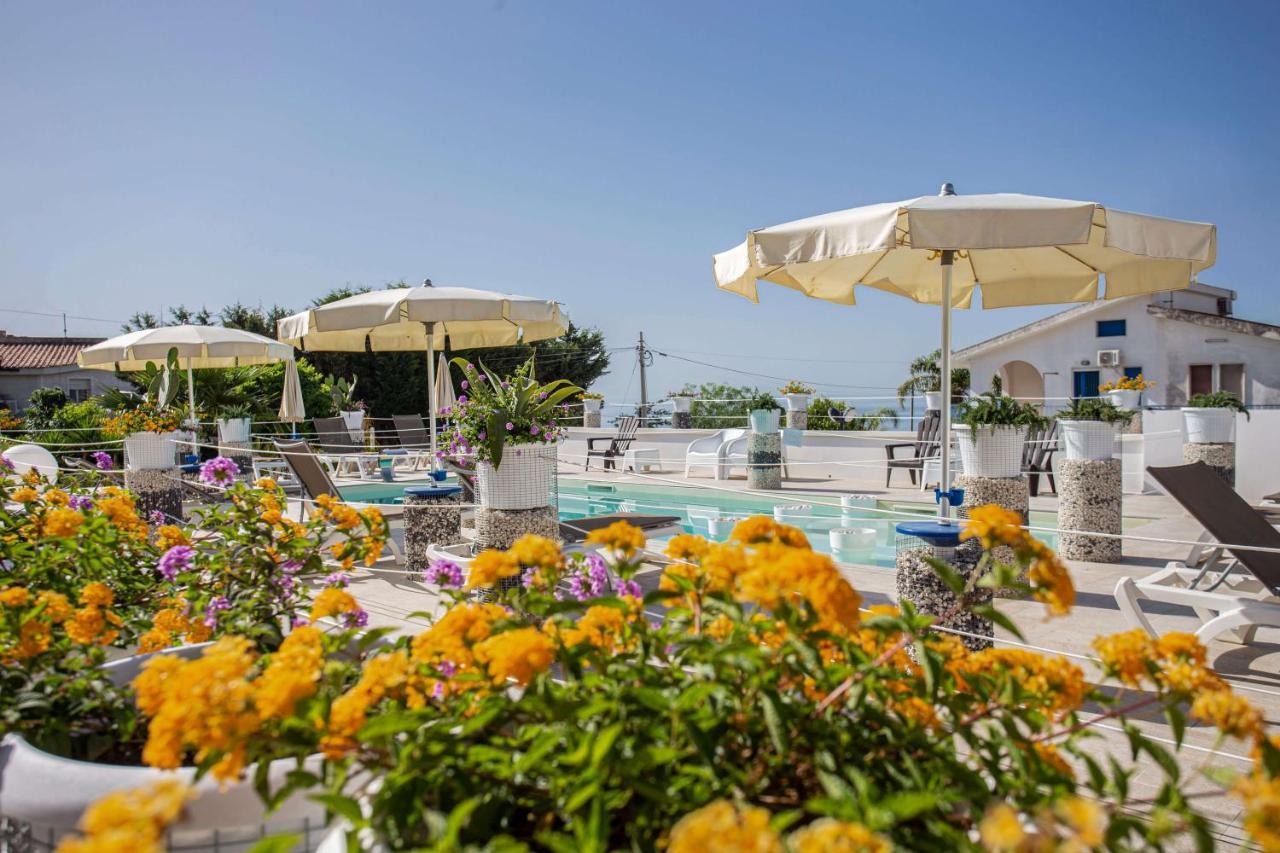 Small Luxury Apartments Pool And Sea View - Stella Del Mare Fontane Bianche Dış mekan fotoğraf