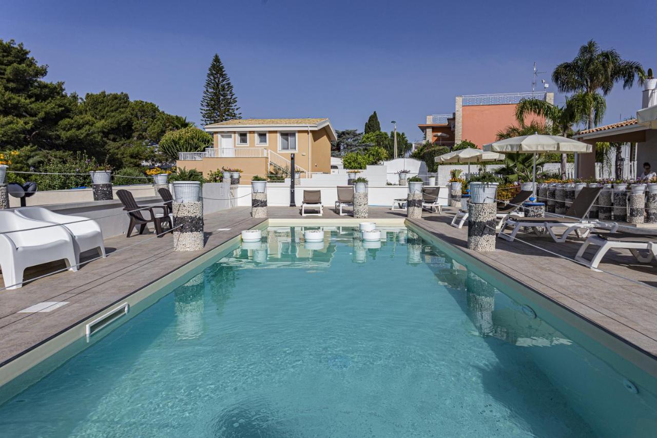Small Luxury Apartments Pool And Sea View - Stella Del Mare Fontane Bianche Dış mekan fotoğraf