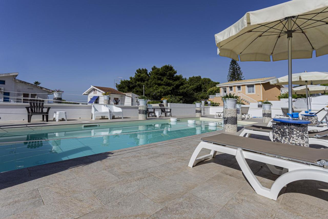 Small Luxury Apartments Pool And Sea View - Stella Del Mare Fontane Bianche Dış mekan fotoğraf